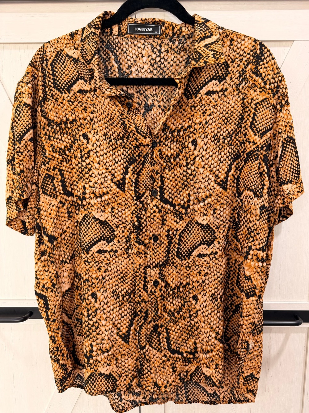 Men's Short-Sleeve Logeeyear Snake Print Shirt